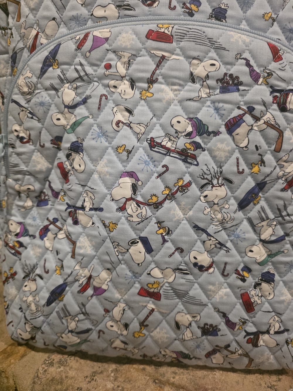 Vera Bradley Essential Large Quilted Winter Snoopy Backpack-NWT - Picture 7 of 13